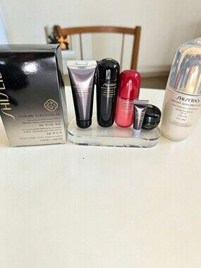 Shiseido Future Solution LX Luxury Skincare Set, Travel Size + Full Size Emlsion